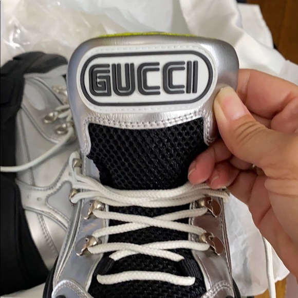 Authentic Gucci Flashtrek BNIB liquid Silver - Picture 10 of 14